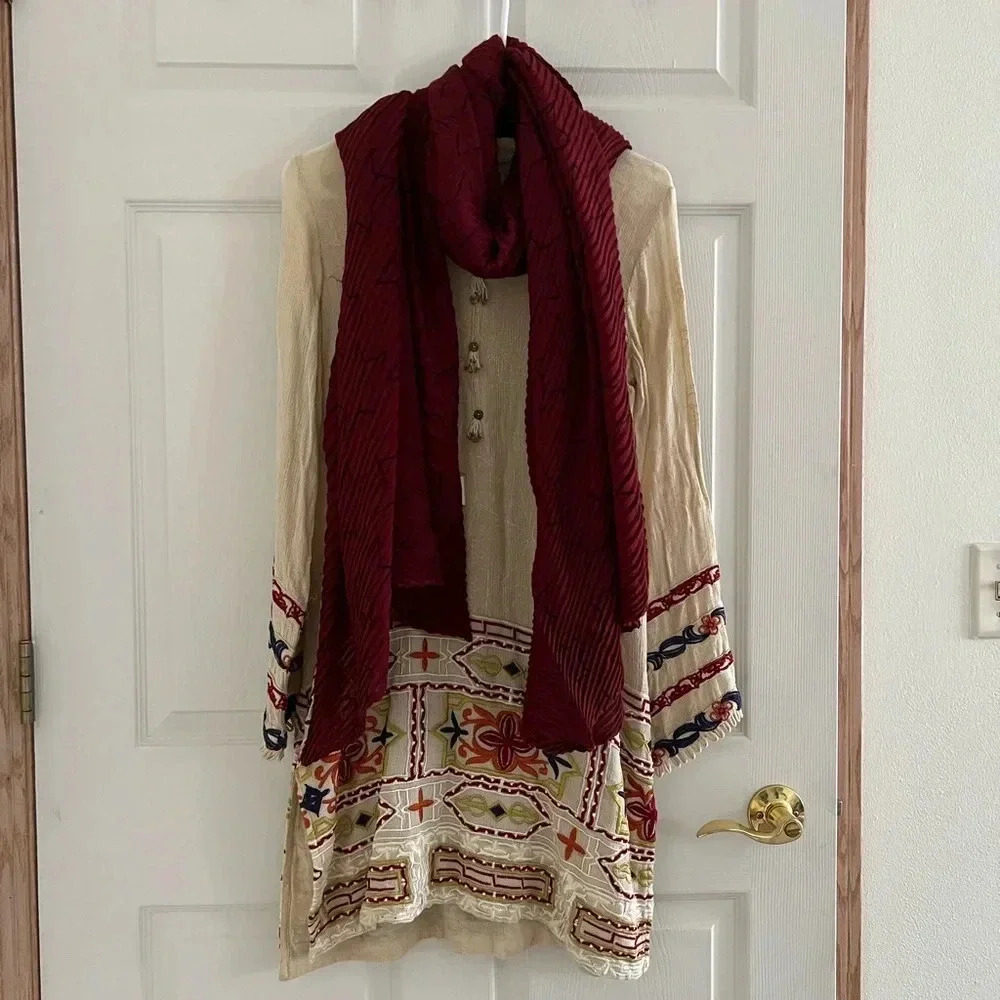 Elegant embroidered generation short shirt Indian Pakistani